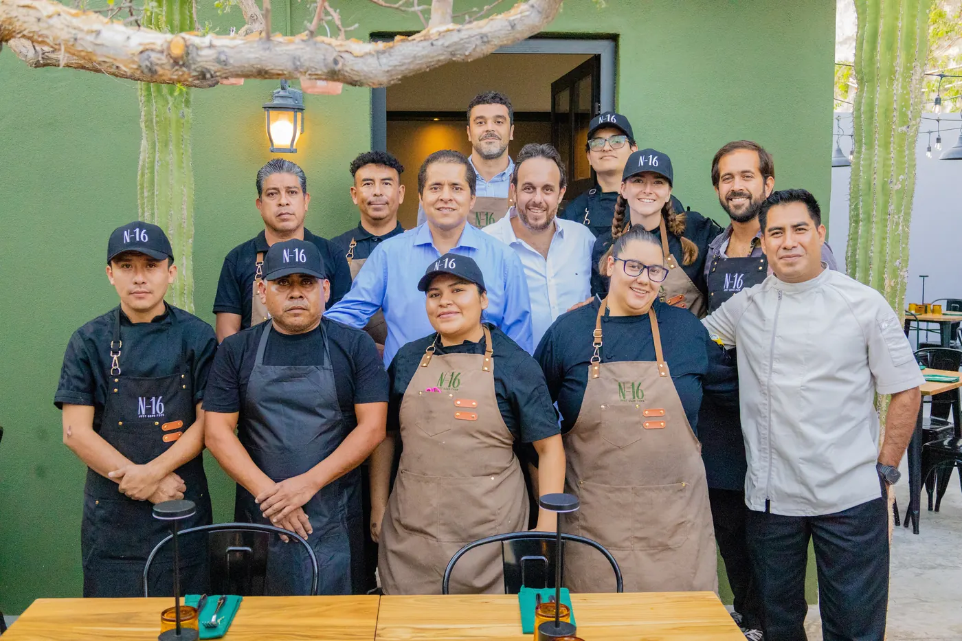Equipo de N-16